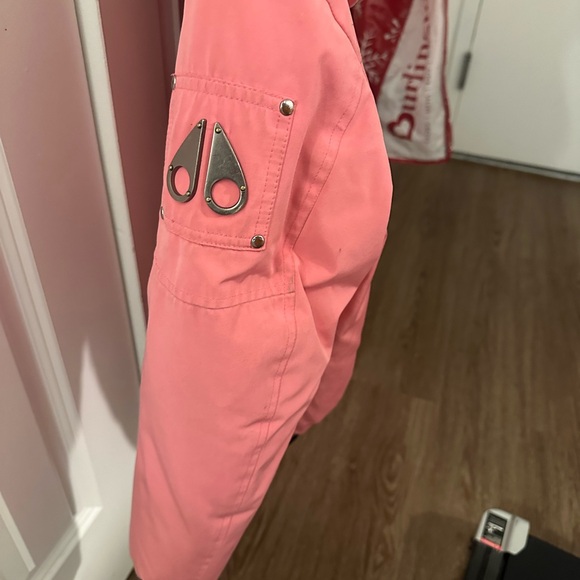 Moose Knuckles Pink Kids Puffer Jacket - Picture 3 of 6